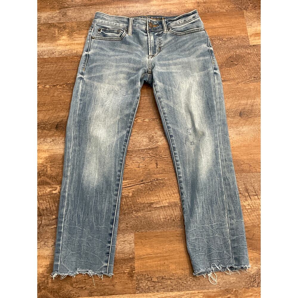 American Eagle Outfitters distressed cropped skinny 28's